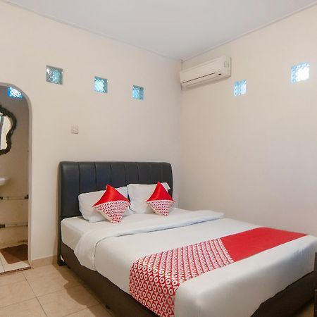 Oyo 2256 Danysa Guesthouse Cakarta Dış mekan fotoğraf