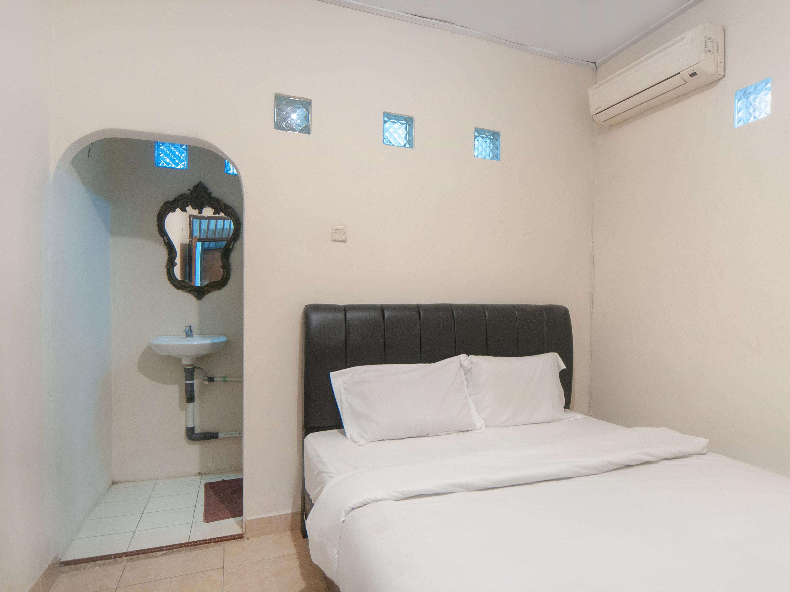 Oyo 2256 Danysa Guesthouse Cakarta Dış mekan fotoğraf