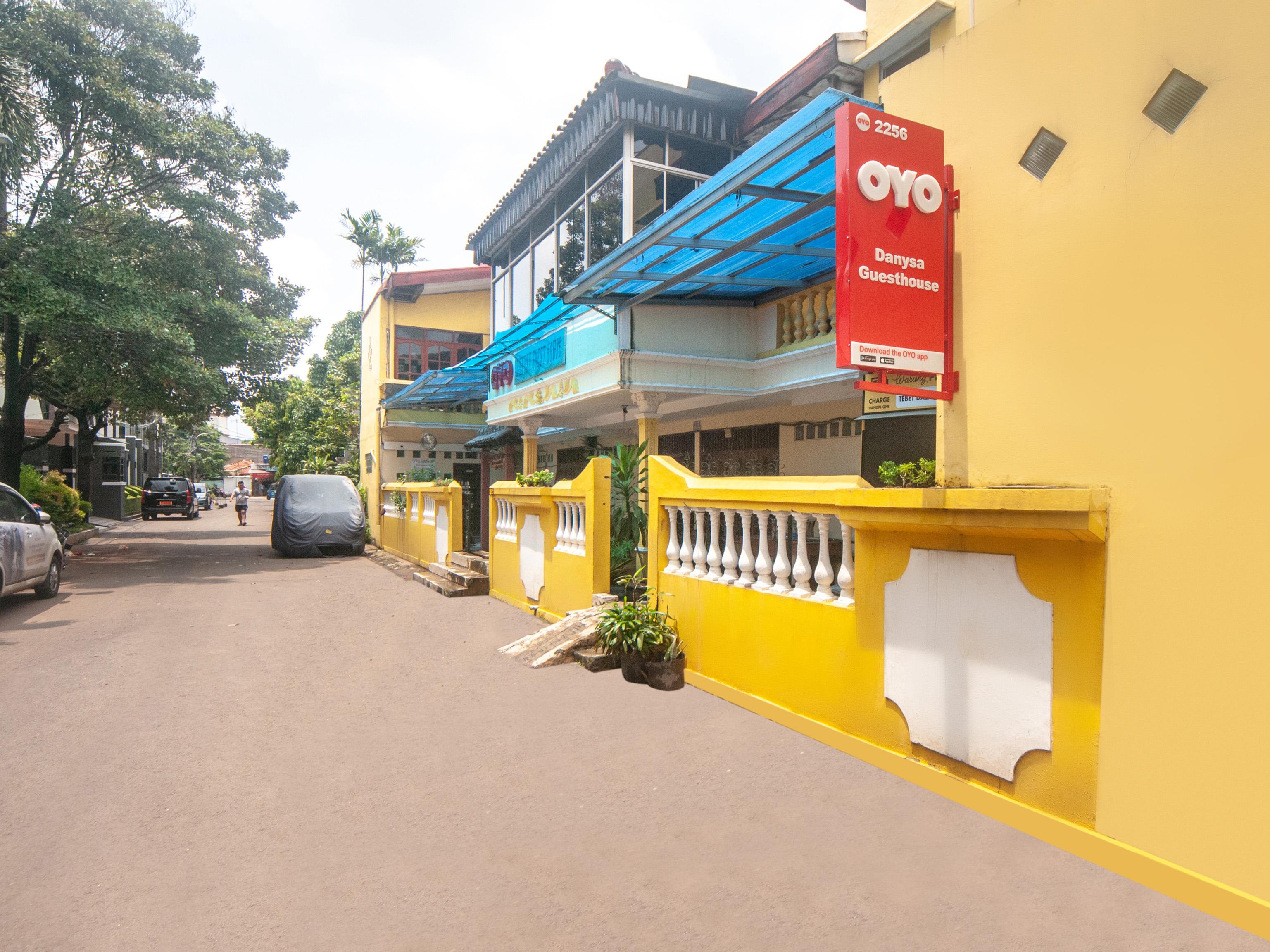 Oyo 2256 Danysa Guesthouse Cakarta Dış mekan fotoğraf