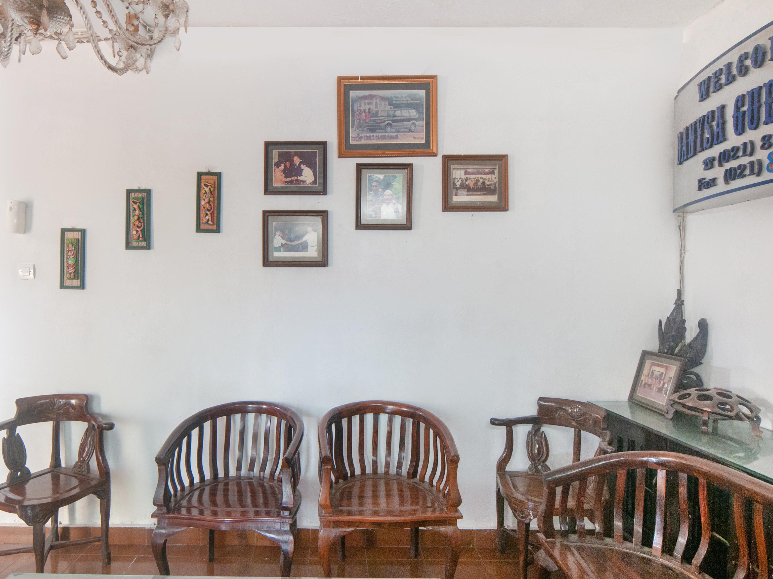 Oyo 2256 Danysa Guesthouse Cakarta Dış mekan fotoğraf