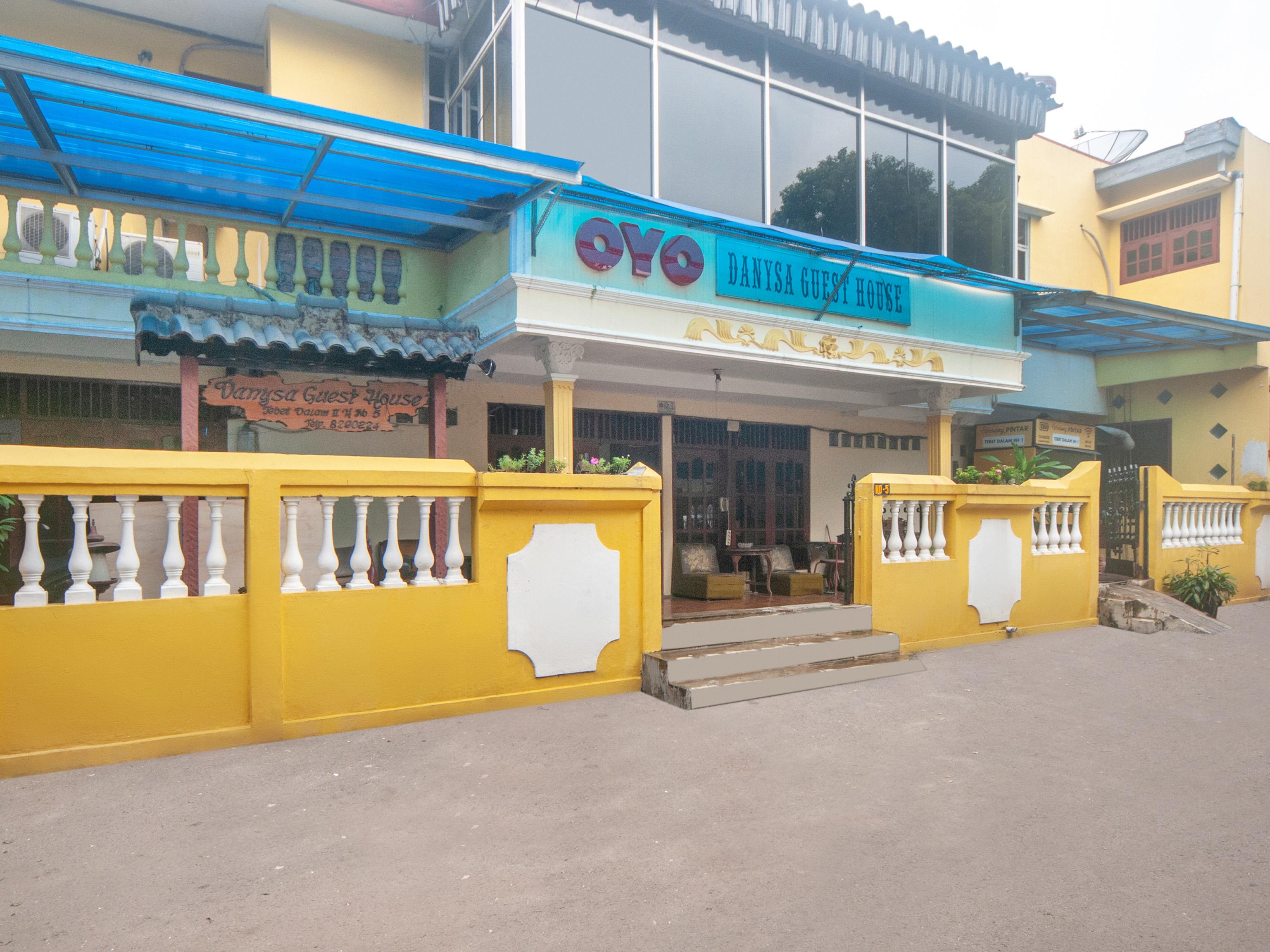 Oyo 2256 Danysa Guesthouse Cakarta Dış mekan fotoğraf