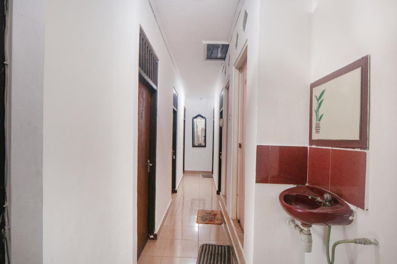 Oyo 2256 Danysa Guesthouse Cakarta Dış mekan fotoğraf